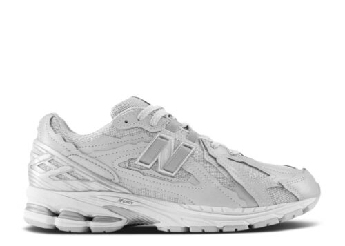 new-balance-1906d-protection-pack-silver-metallic-1.jpg